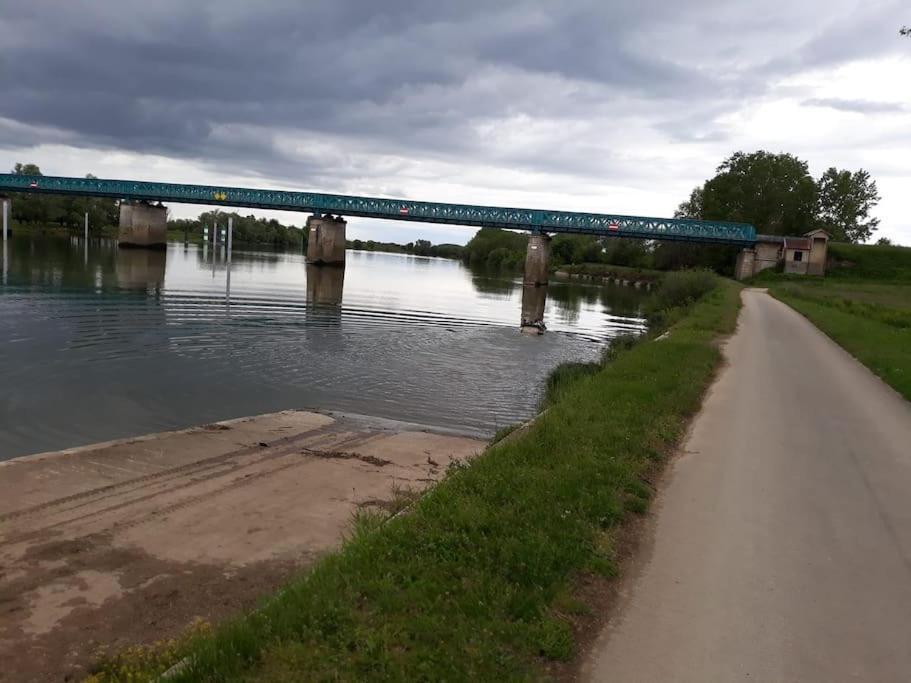 Les Annexes Verdun-sur-le-Doubs Exterior foto